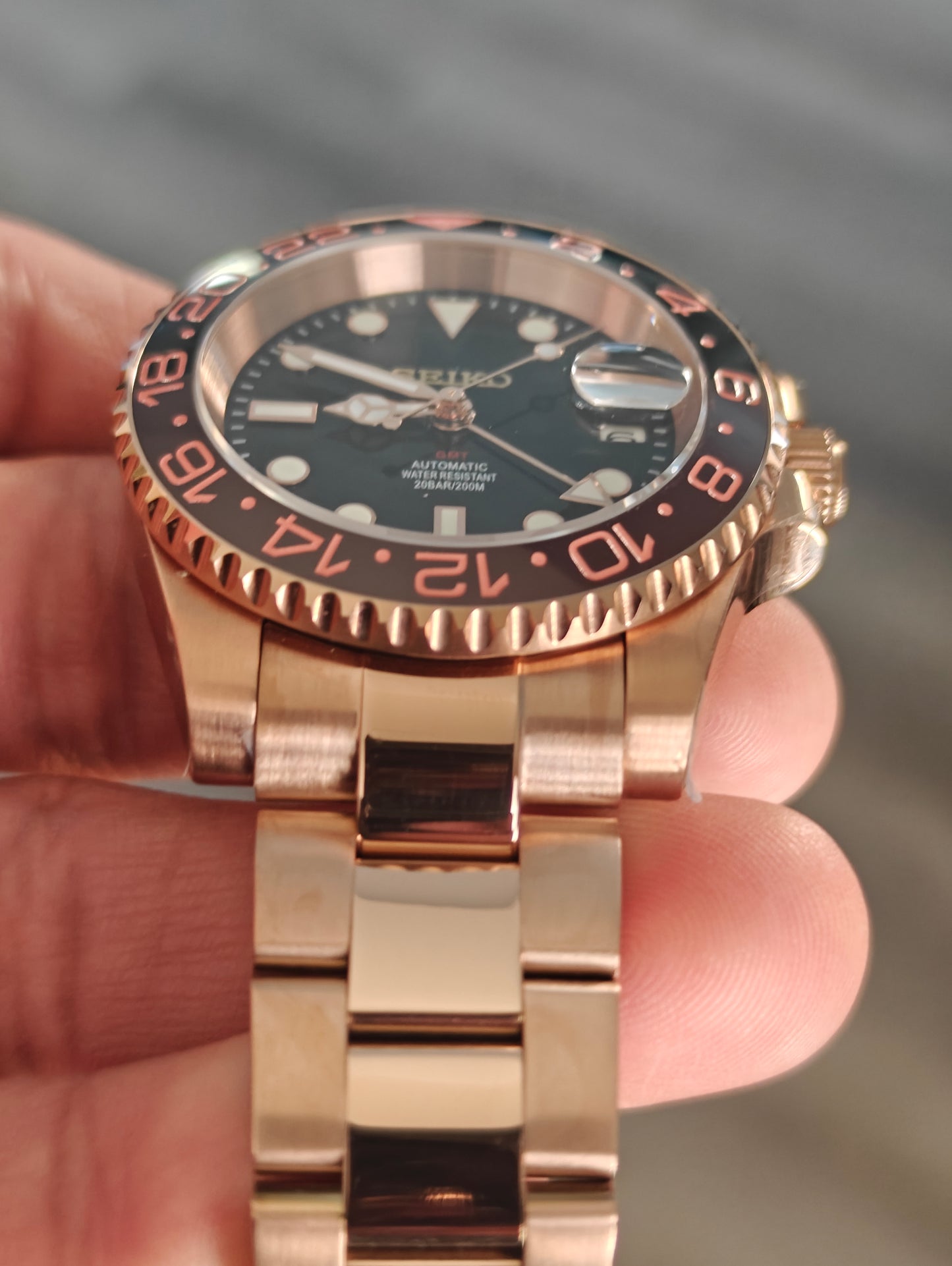 Custom Seiko Rootbeer GMT Rose Gold Watch